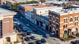 La Strada | Retail Space Available 950 Sq Ft