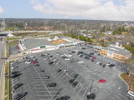 Retail space for Rent at 10275 Clayton Road in Ladue