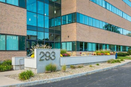 293 Boston Post Road West