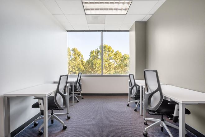 CA, Pleasanton - Corporate Commons