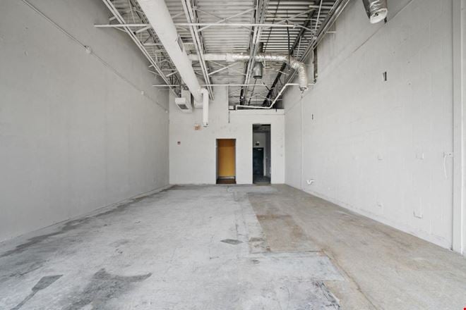 445 W Lake St