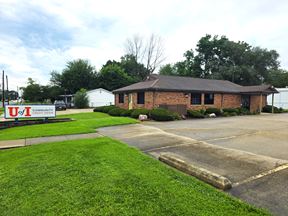 FREESTANDING PROFESSIONAL OFFICE / FORMER BANKBRANCH FOR SALE