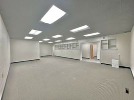 909 E Rolling Hills Dr Suite B