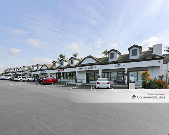 El Camino Commons