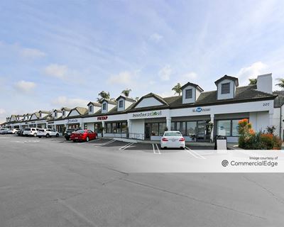 El Camino Commons