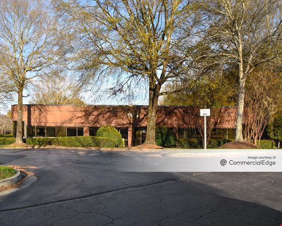 Chattahoochee Corners - 4365 River Green Pkwy