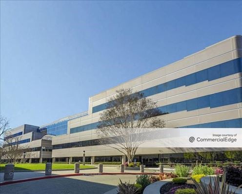 Plaza San Ramon - 2000 Crow Canyon Place