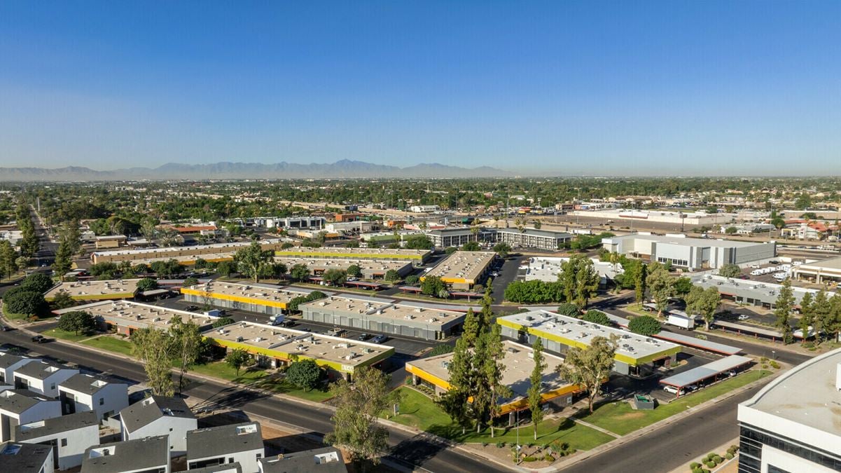 BLACK CANYON BUSINESS PARK