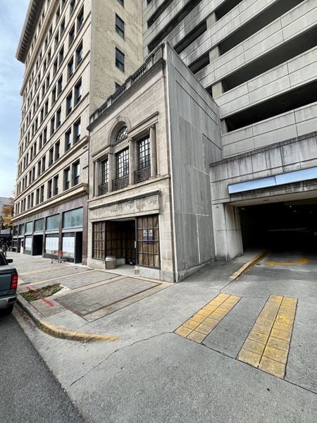 Retail space for Rent at 2008-2018 2nd Avenue North in Birmingham