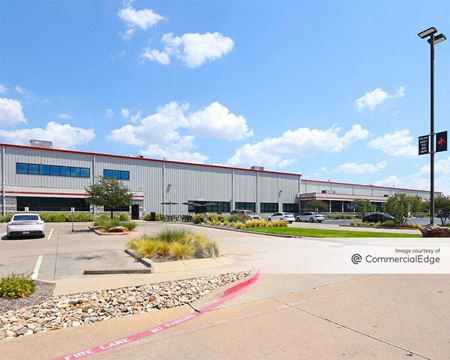 Industrial space for Rent at 201 Cardinal Road in Waxahachie
