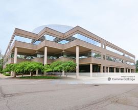 Woodland Center II
