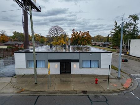 Retail space for Rent at 18685 Eight Mile in Detroit