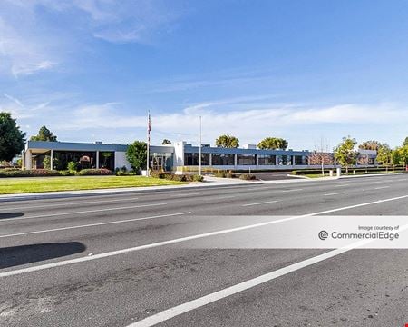 Industrial space for Rent at 2040 East Dyer Road in Santa Ana