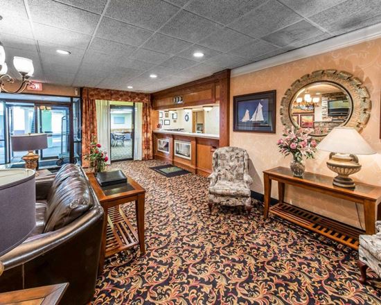 AUCTION: Quality Inn & EconoLodge | 202 Rooms | 14.58 AC | Erie PA
