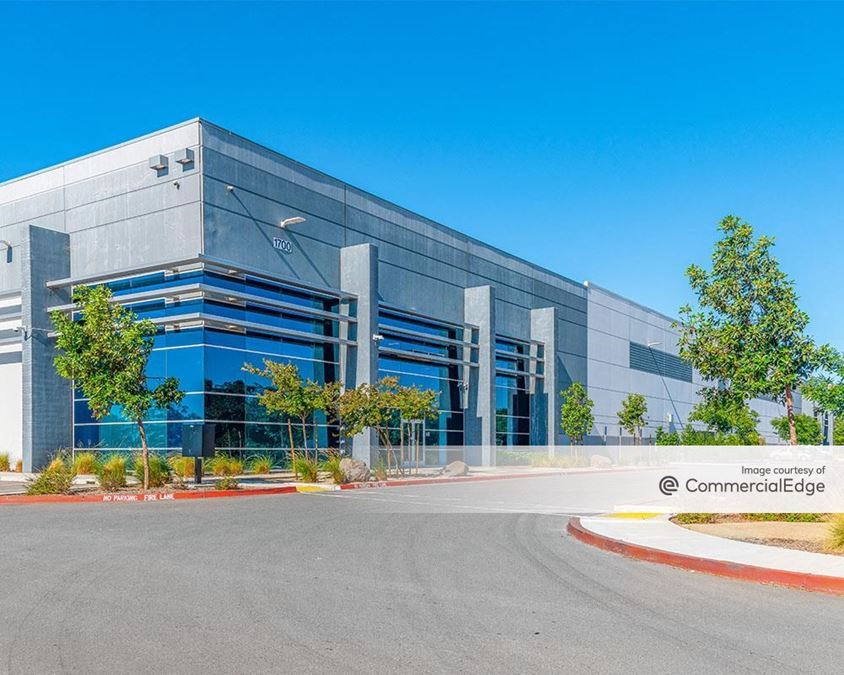 Tracy Pescadero Industrial Park 1700 Pescadero Ave E, Tracy, CA