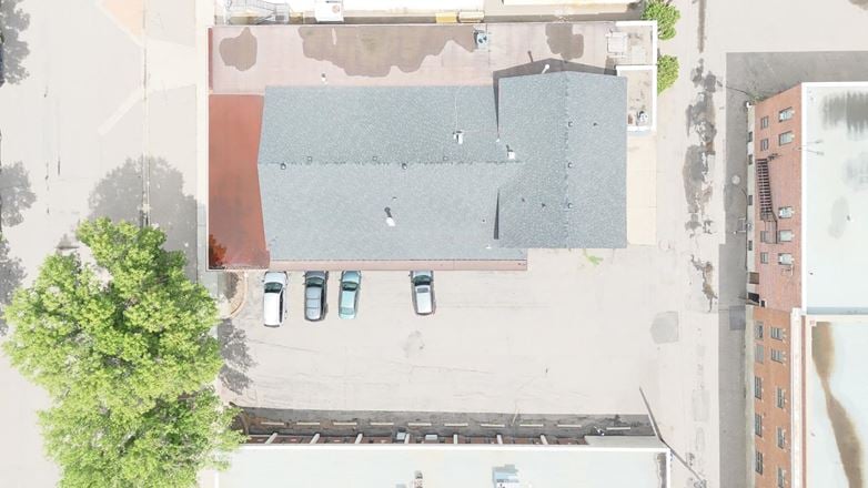 327 10 Street South