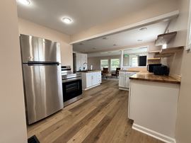1209 East 46th Street