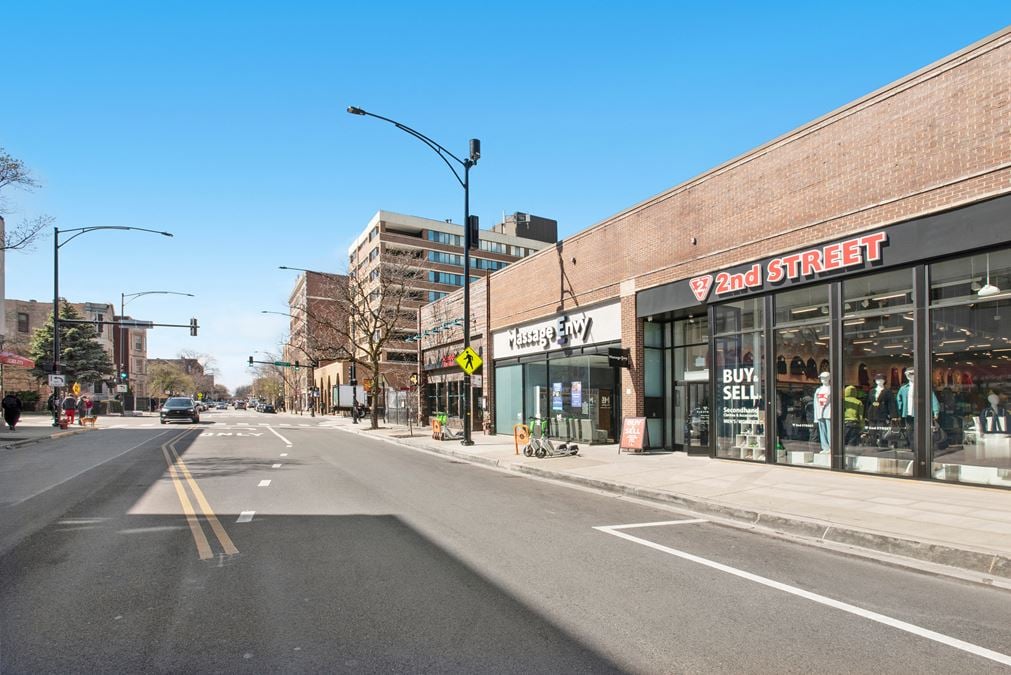 670 W Diversey Pkwy (Three-Tenant Retail Property)