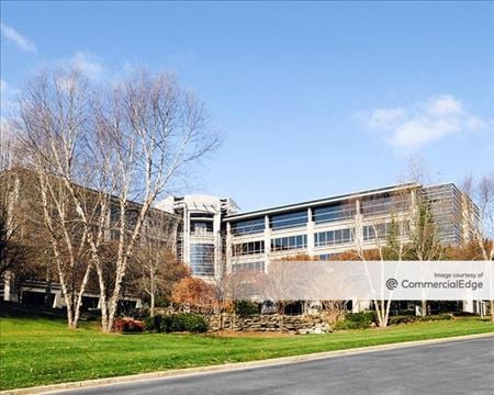 Office space for Rent at 1125 Sanctuary Pkwy in Alpharetta