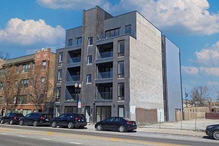 Multi-Family space for Sale at 2212 West Lawrence Avenue in Chicago