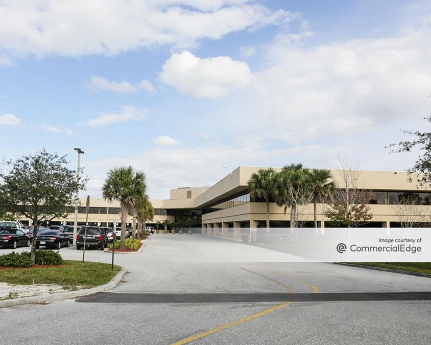 Innovation Office Center 15430 Endeavor Drive Office Building