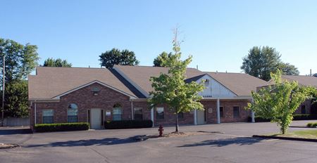 Photo of commercial space at 33966 W. 8 Mile Rd in Farmington Hills