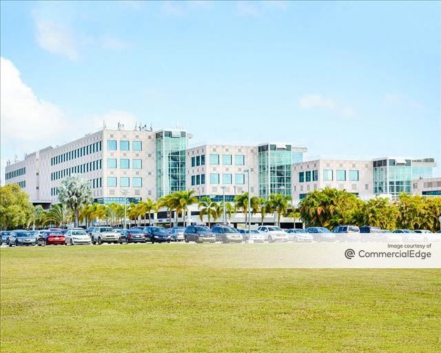 The Offices at Palmetto Bay Village Center