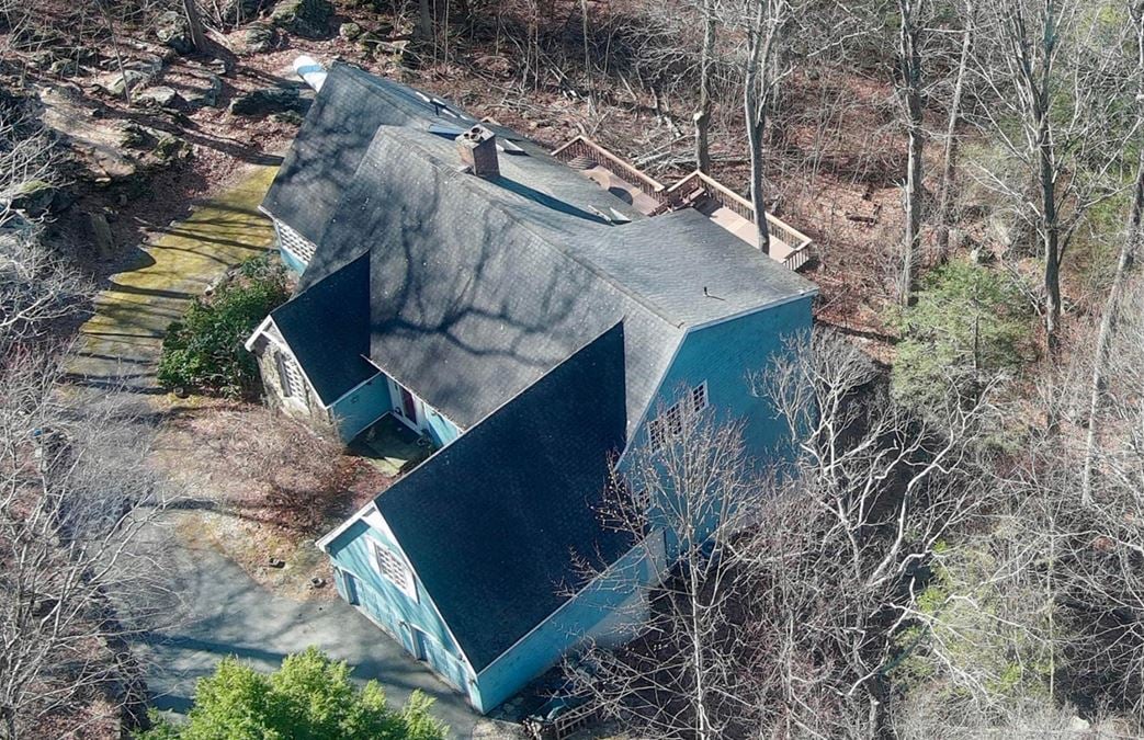 UCC Foreclosure Sale | 12 Woodin Road, Kent CT & 7 East 88th Street, New York, NY