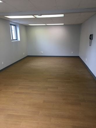 1271 Harlem Road  - 1,776+/- SF OFFICE SPACE