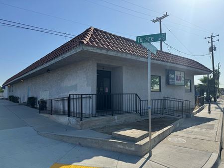 Photo of commercial space at 500 & 506 E California Ave in Bakersfield