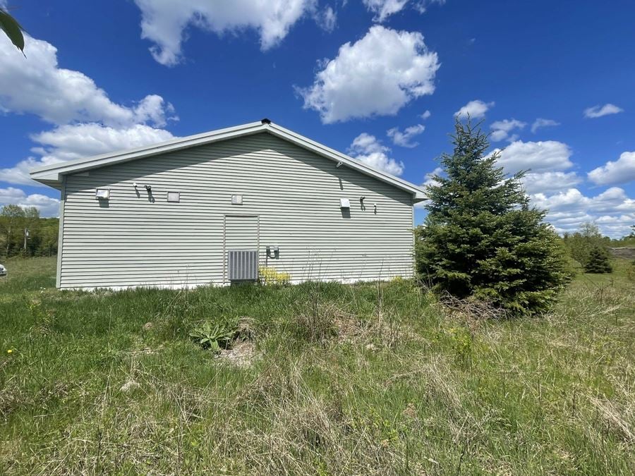 105 Buck Lake Rd