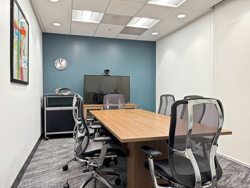 Regus - Burbank - Business District
