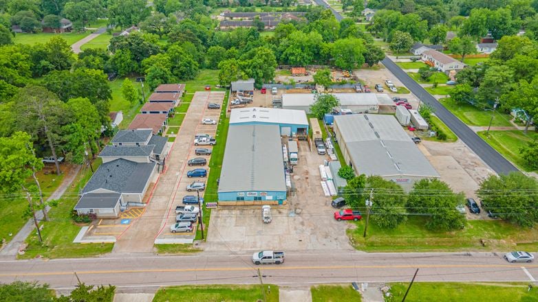 Baytown Flex Space Near I-10 & Hwy 146