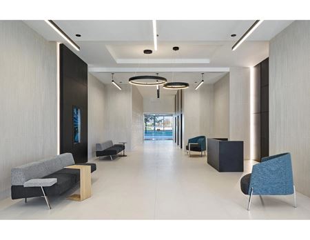 1875 Buckhorn Gate (Creekside Corporate Centre)