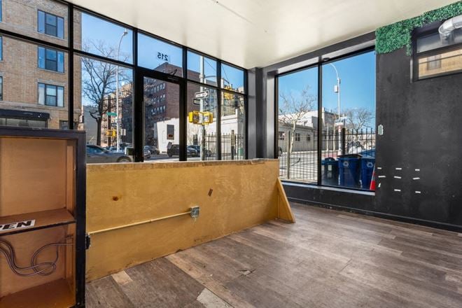 215 Rogers Ave