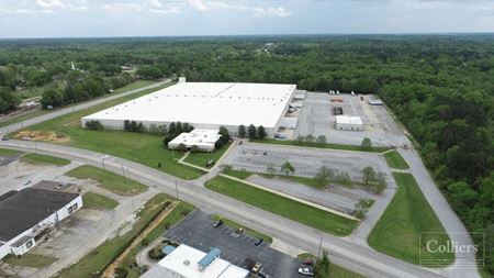 Commercial space for Rent at 1702 Springdale Dr in Clinton