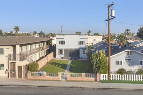 1364 Cherry Ave