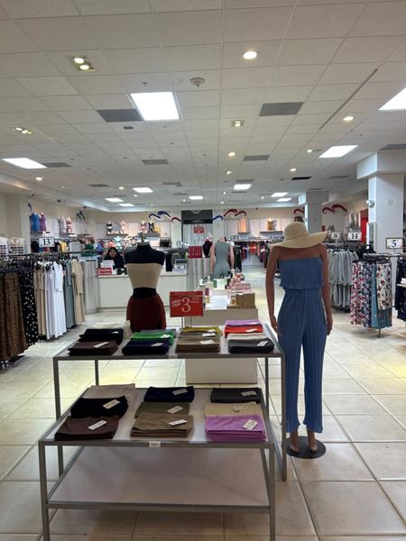 C23      Space Photo Gallery 5