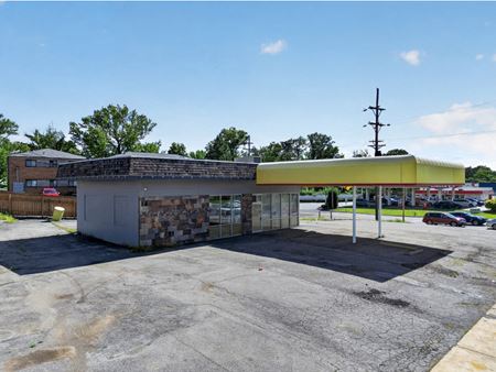 Retail space for Rent at 8570 Watson Road Webster Groves in Webster Groves