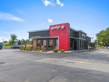 Retail space for Sale at 424 S Schmale Rd in Carol Stream