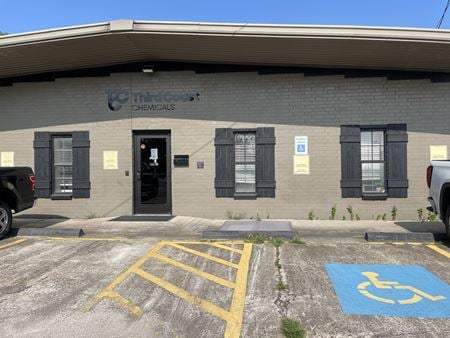 Office space for Sale at 2400 S Texas Ave in Pearland