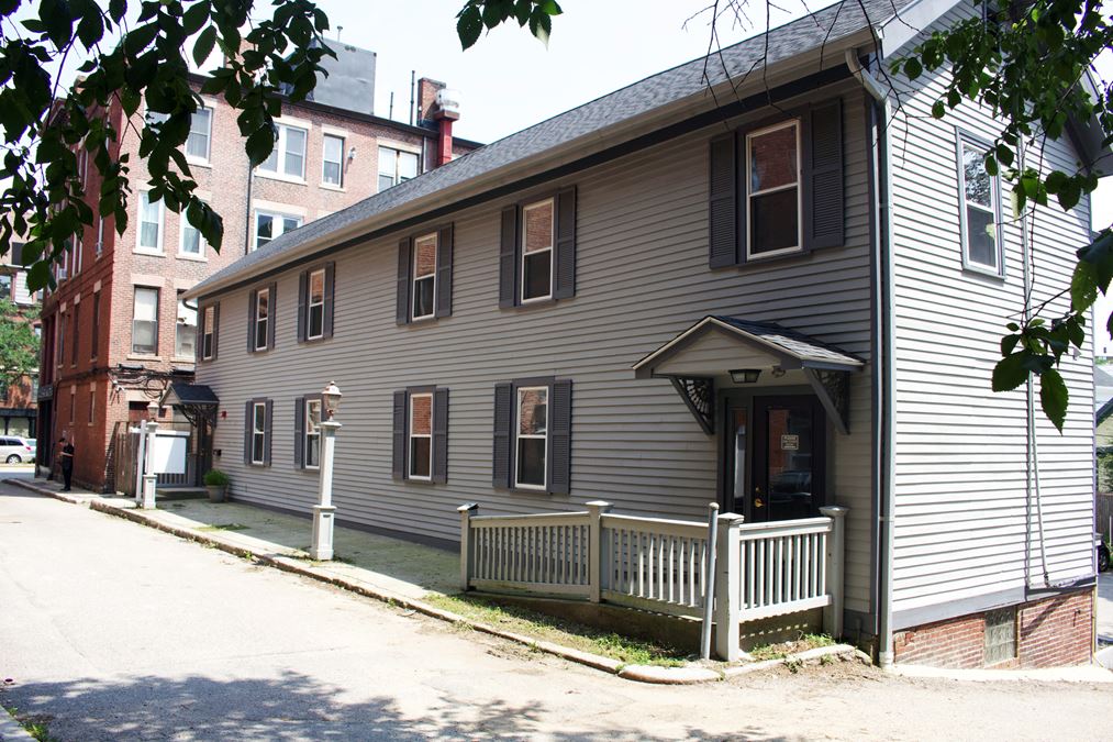 4 Davis Court