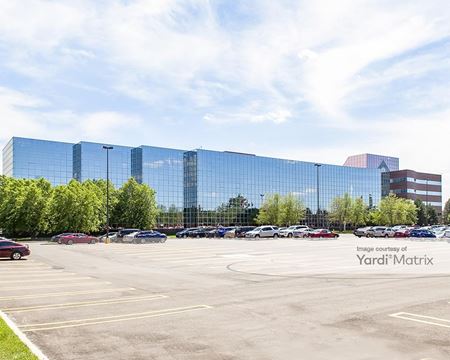 300 Galleria - Southfield