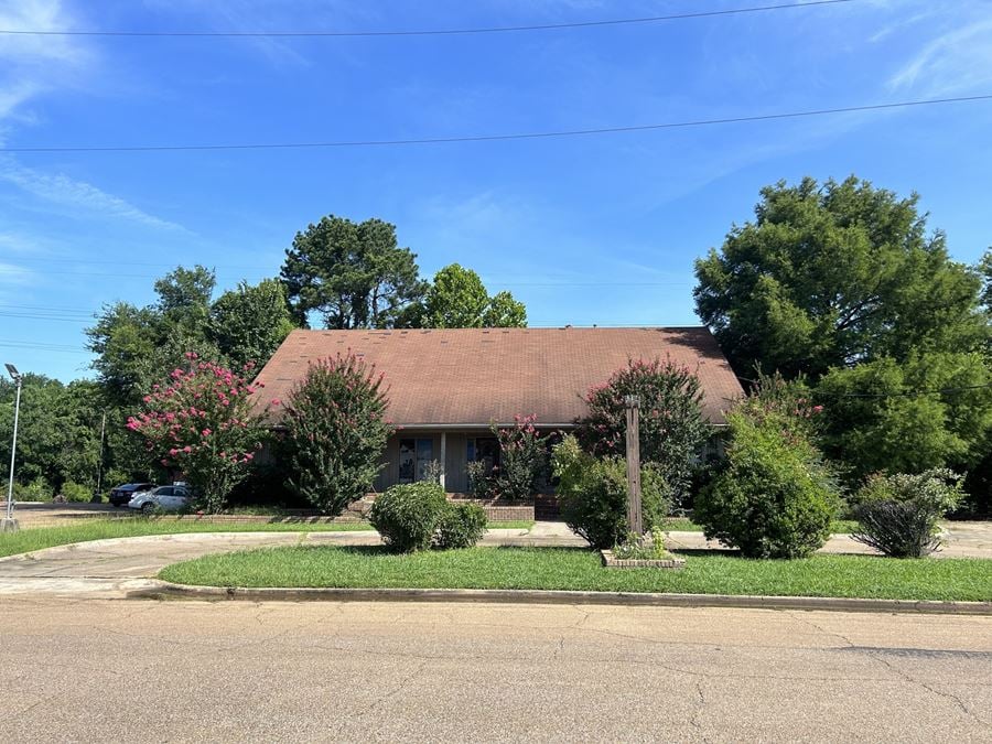 3 Lakeland Cir