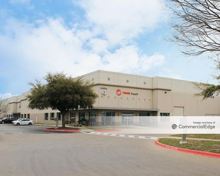 Southpark Commerce Center - 4401 Freidrich Lane - Austin