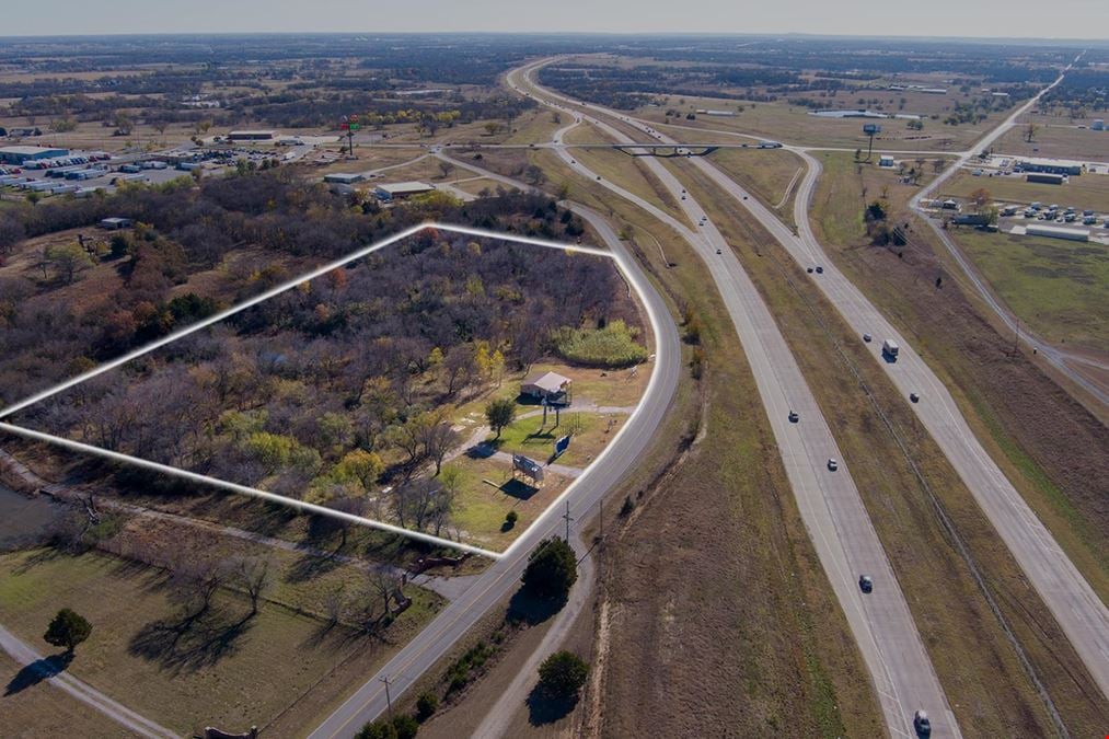 Storefront Retail with Billboard Off I-35