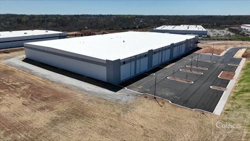 ± 111,488 SF MANUFACTURING BUILDING