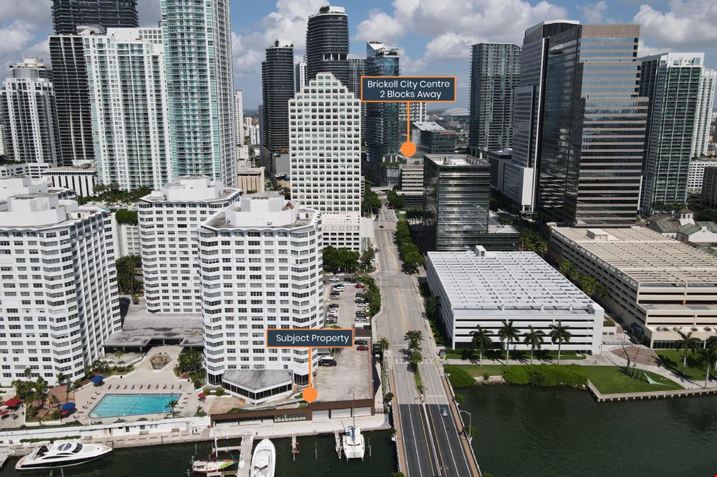 Brickell Bay Boardwalk Waterfront Retail 801 Brickell Bay Drive