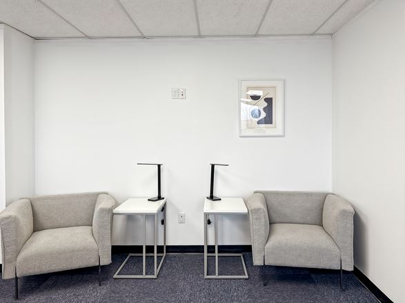 Regus - West Des Moines - One Corporate Place
