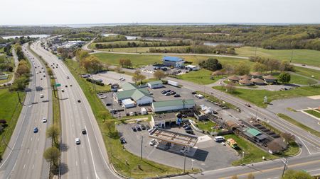 Retail space for Sale at 1406 Main Street in Stevensville